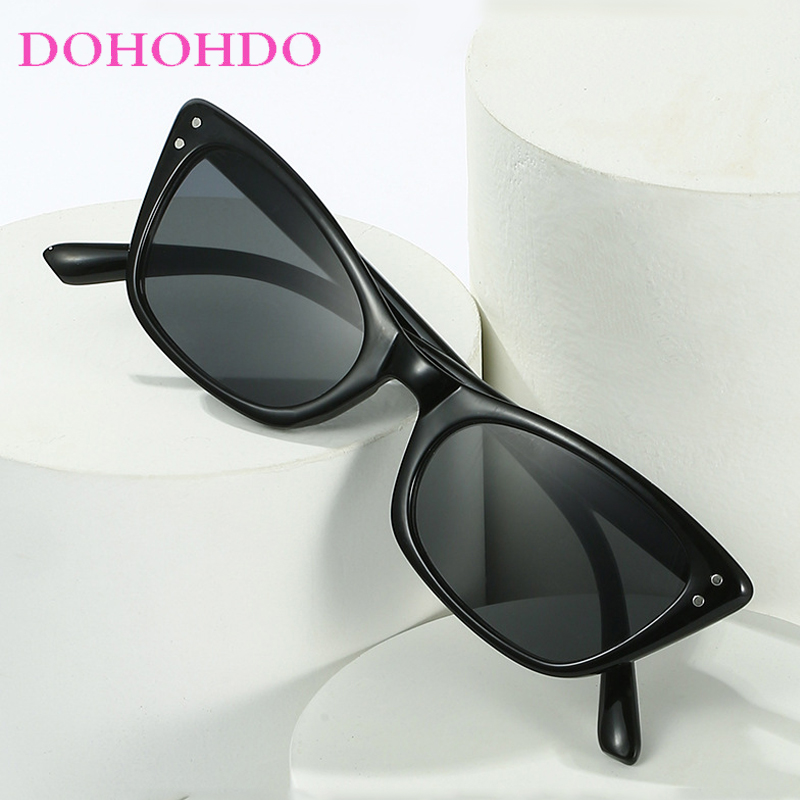 Vintage Small Cat Eye Sunglass - Street Fashion Photography ulasan dan harga