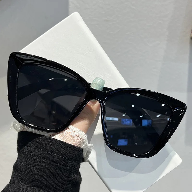 Trendy Cat Eye Sunglasses for  - Street Fashion Glasses ulasan dan harga